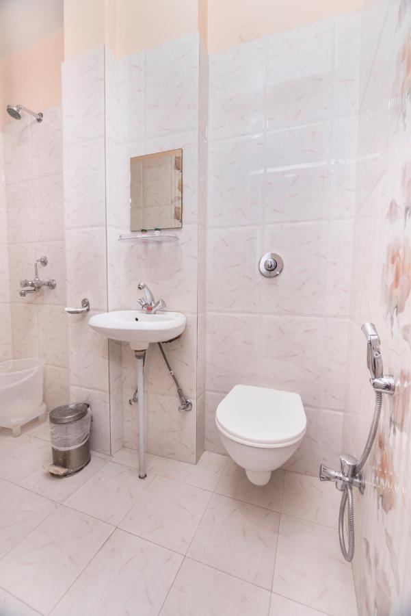 Hotel Bleue Mont Waranasi Zewnętrze zdjęcie